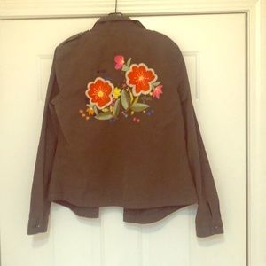 Women’s embroidered Lucky Brand Buttoned Down